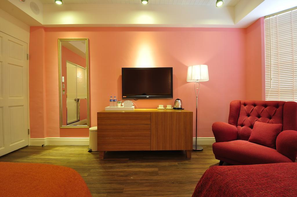 Young Motel T'ai-tung Habitación foto