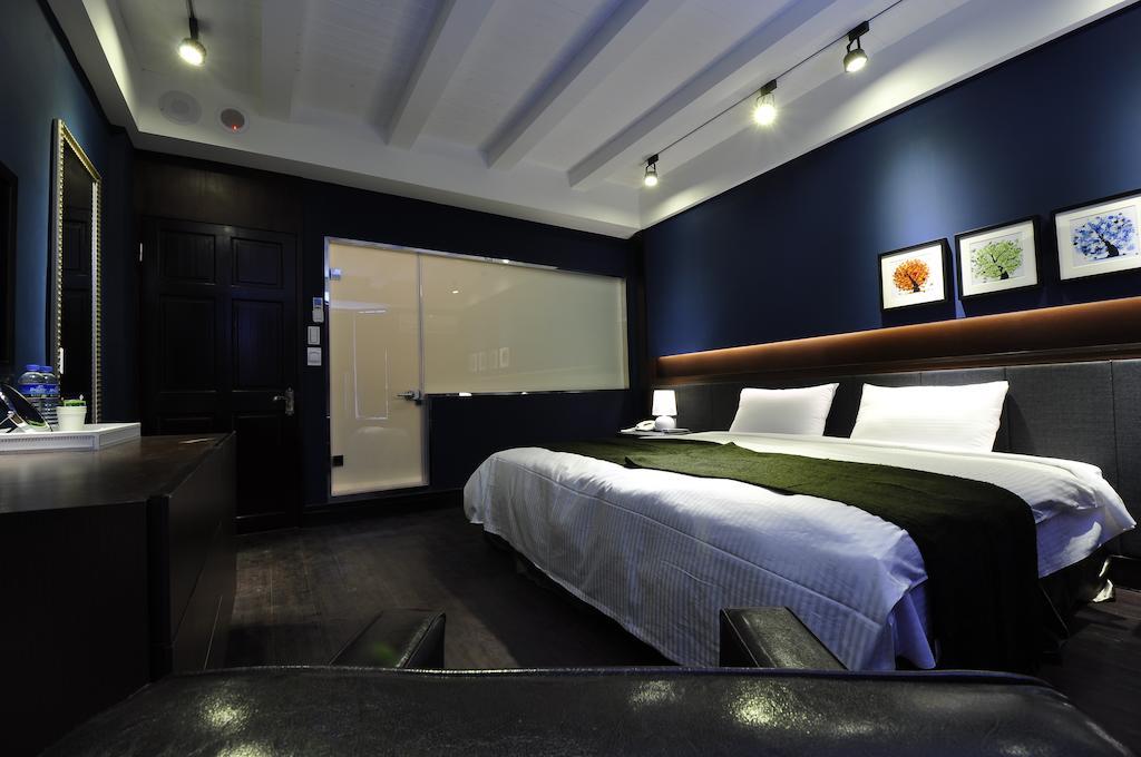 Young Motel T'ai-tung Habitación foto